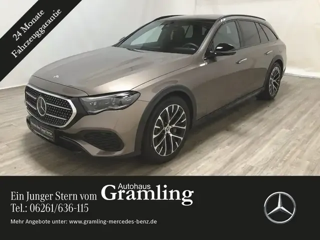 Mercedes-Benz E 300