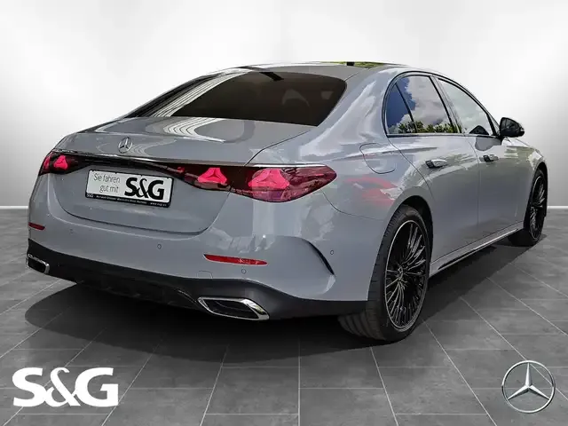 Mercedes-Benz E 220