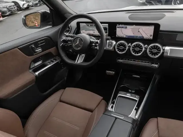 Mercedes-Benz GLB 220