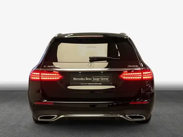 Mercedes-Benz E 300