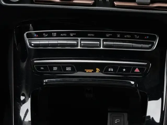 Mercedes-Benz EQC 400