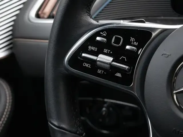 Mercedes-Benz EQC 400