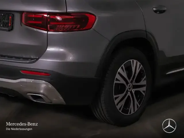 Mercedes-Benz GLB 200