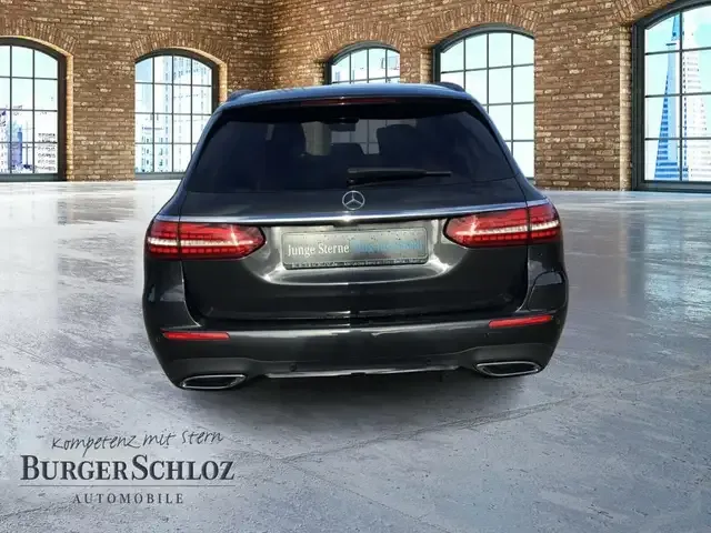Mercedes-Benz E 300