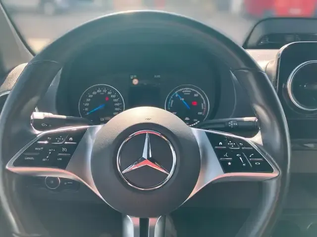 Mercedes-Benz Sonstiges
