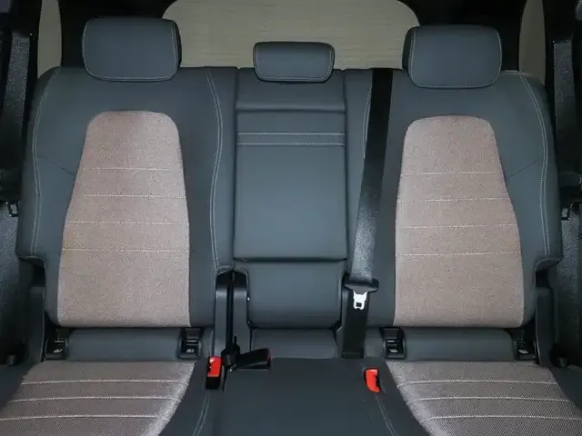 Mercedes-Benz EQB 300