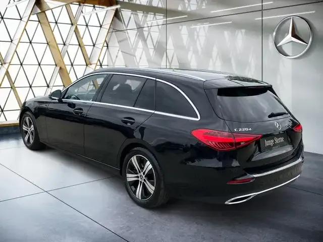 Mercedes-Benz C 220