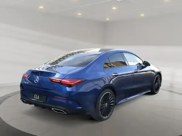 Mercedes-Benz CLA 180