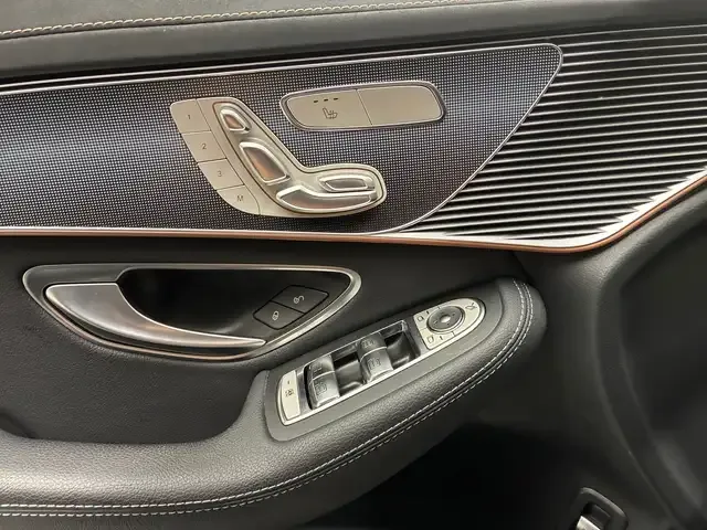 Mercedes-Benz EQC 400