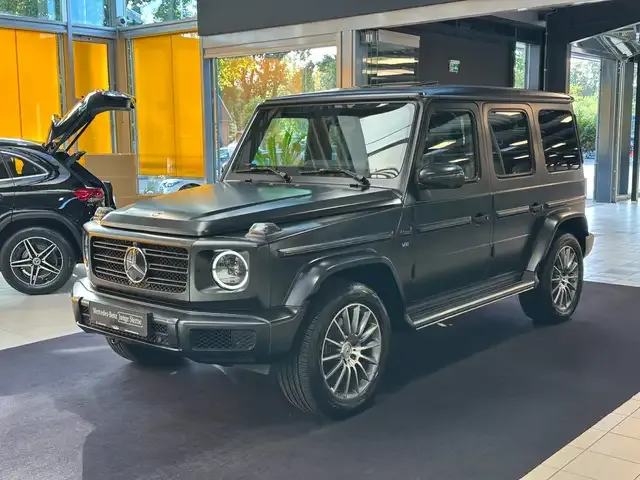 Mercedes-Benz G 500