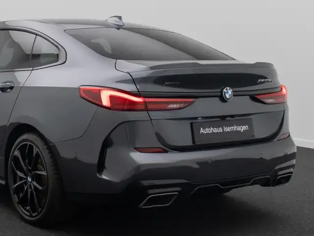 BMW 235