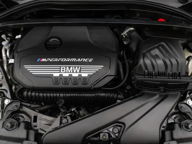 BMW 235