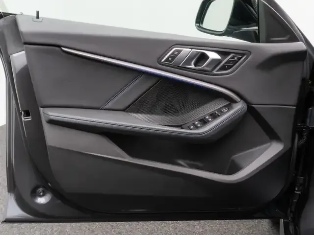 BMW 235