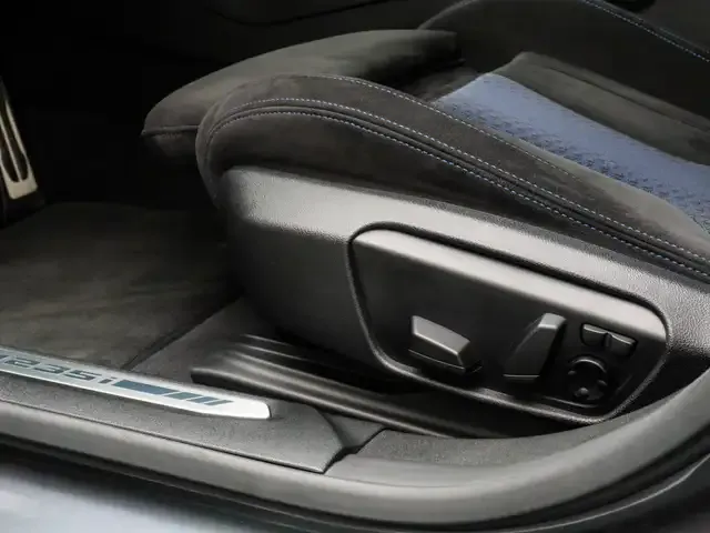 BMW 235