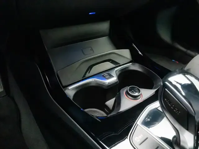 BMW 235