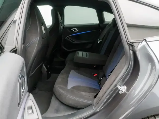 BMW 235