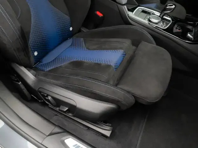 BMW 235
