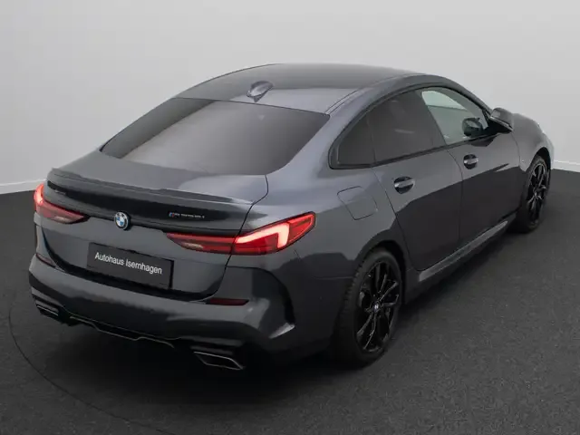 BMW 235