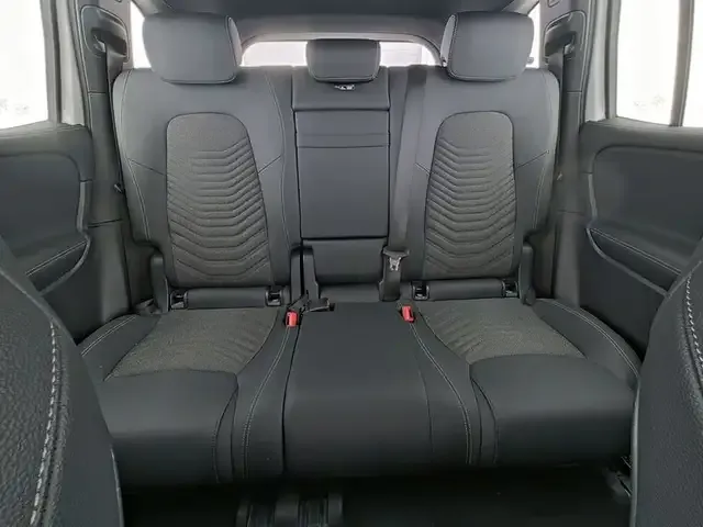 Mercedes-Benz EQB 300