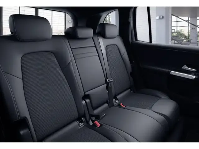 Mercedes-Benz GLB 180
