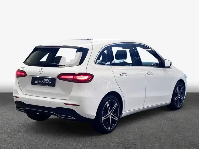 Mercedes-Benz B 180