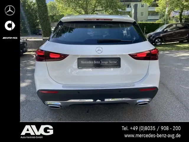 Mercedes-Benz GLA 180