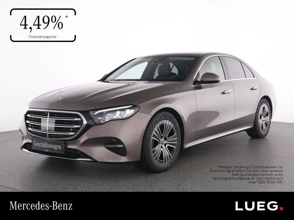Mercedes-Benz E 200