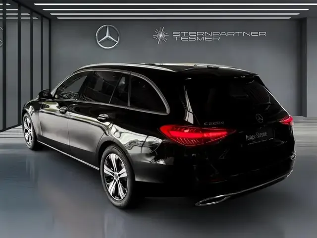 Mercedes-Benz C 220