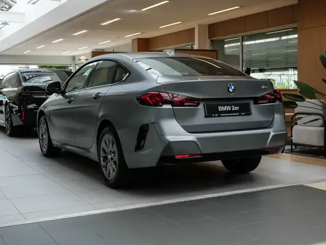 BMW 216