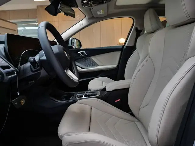 BMW 216