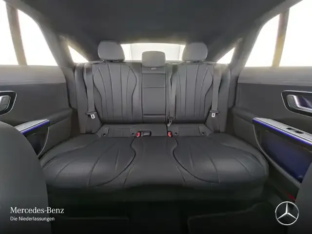 Mercedes-Benz EQE 300