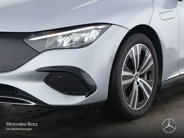 Mercedes-Benz EQE 300