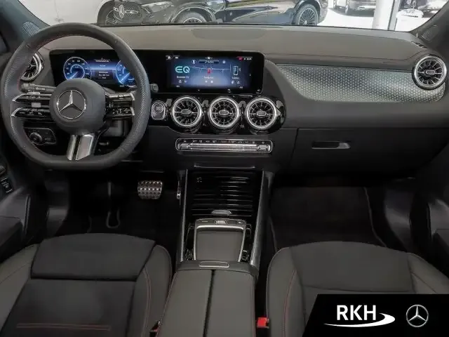 Mercedes-Benz EQA 300