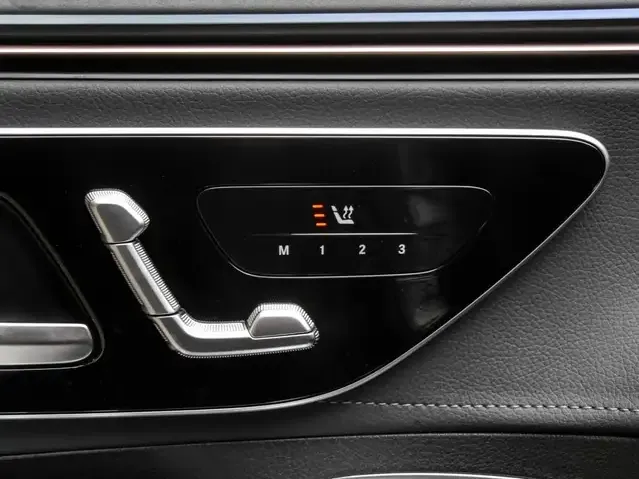 Mercedes-Benz EQE 300