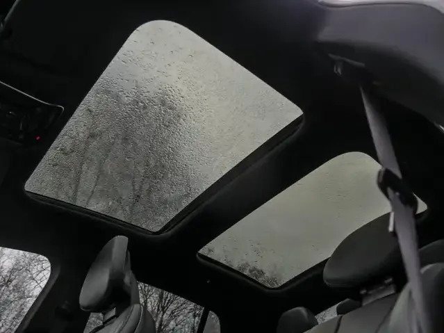 Mercedes-Benz EQE 300