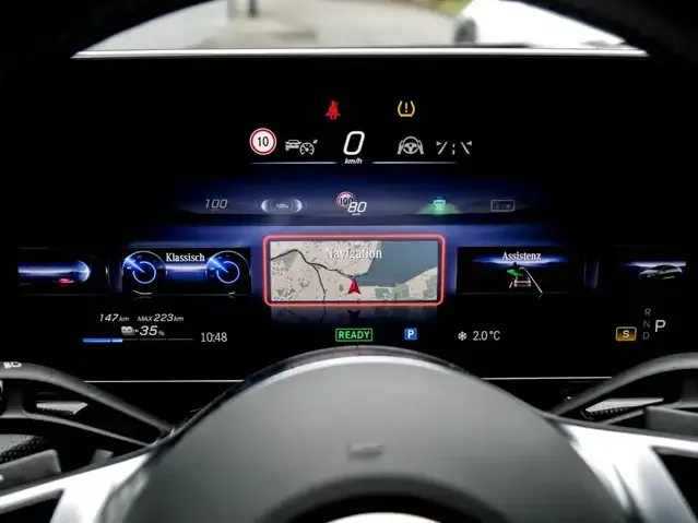 Mercedes-Benz EQE 300