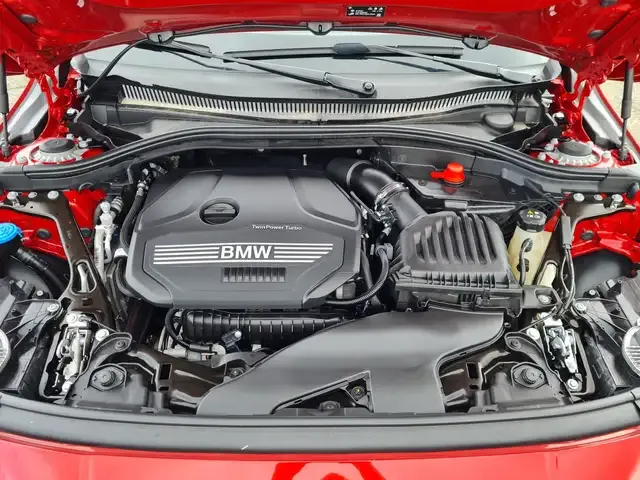 BMW 218