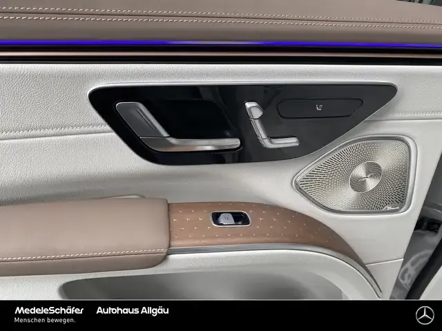 Mercedes-Benz EQS SUV