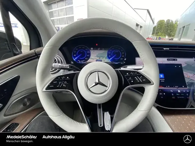 Mercedes-Benz EQS SUV