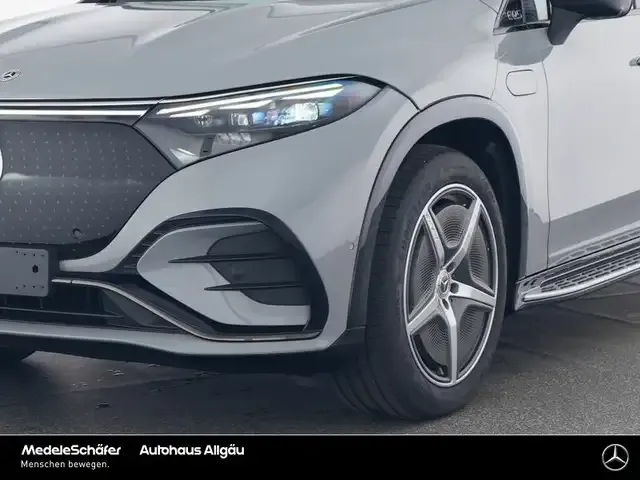 Mercedes-Benz EQS SUV