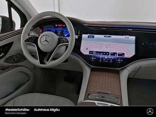 Mercedes-Benz EQS SUV