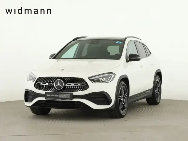 Mercedes-Benz GLA 200