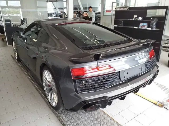 Audi R8
