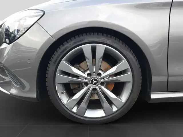 Mercedes-Benz Sonstiges