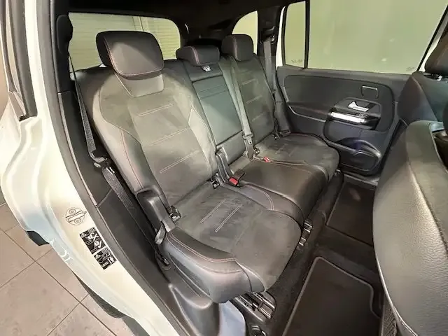 Mercedes-Benz EQB 300