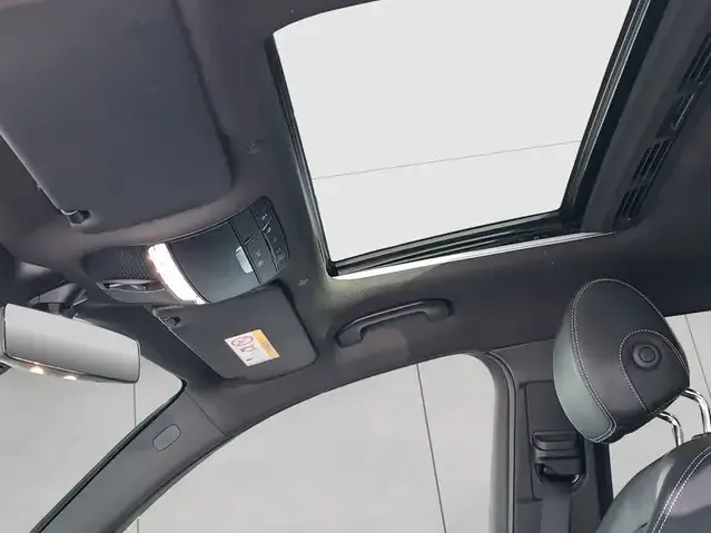 Mercedes-Benz EQC 400