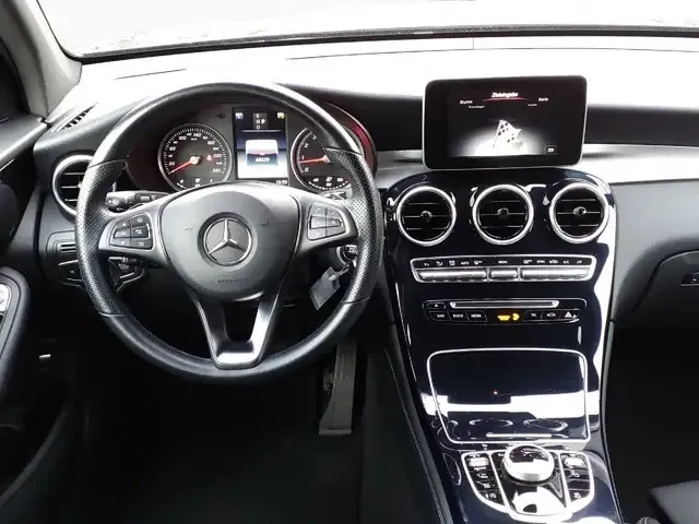 Mercedes-Benz GLC 250
