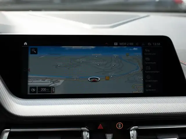 BMW 128