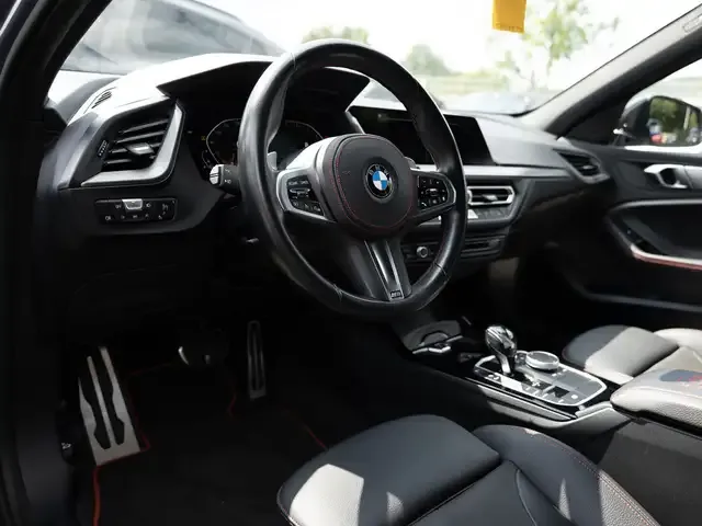 BMW 128