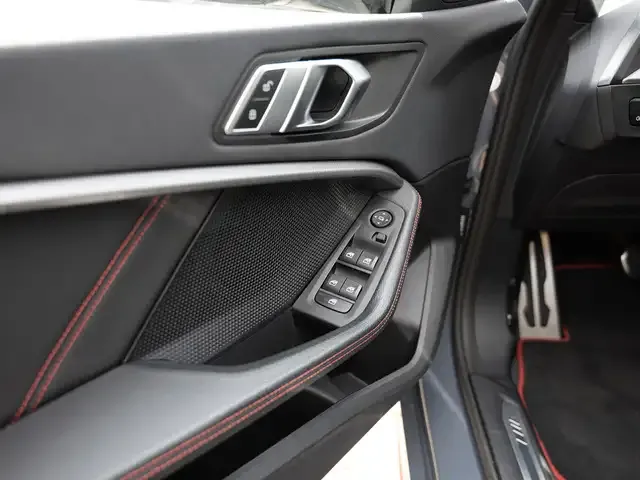 BMW 128
